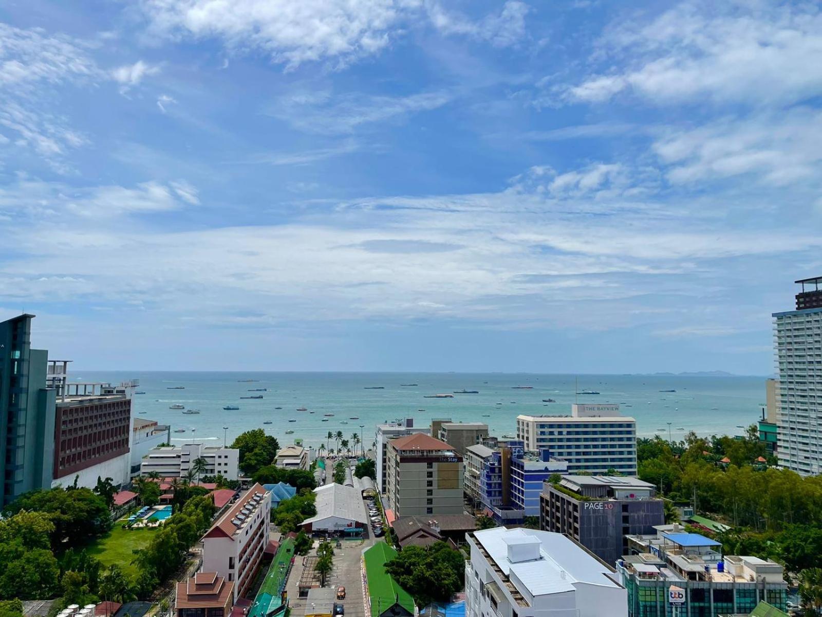 Apartamento The Base Deluxe Pattaya Exterior foto