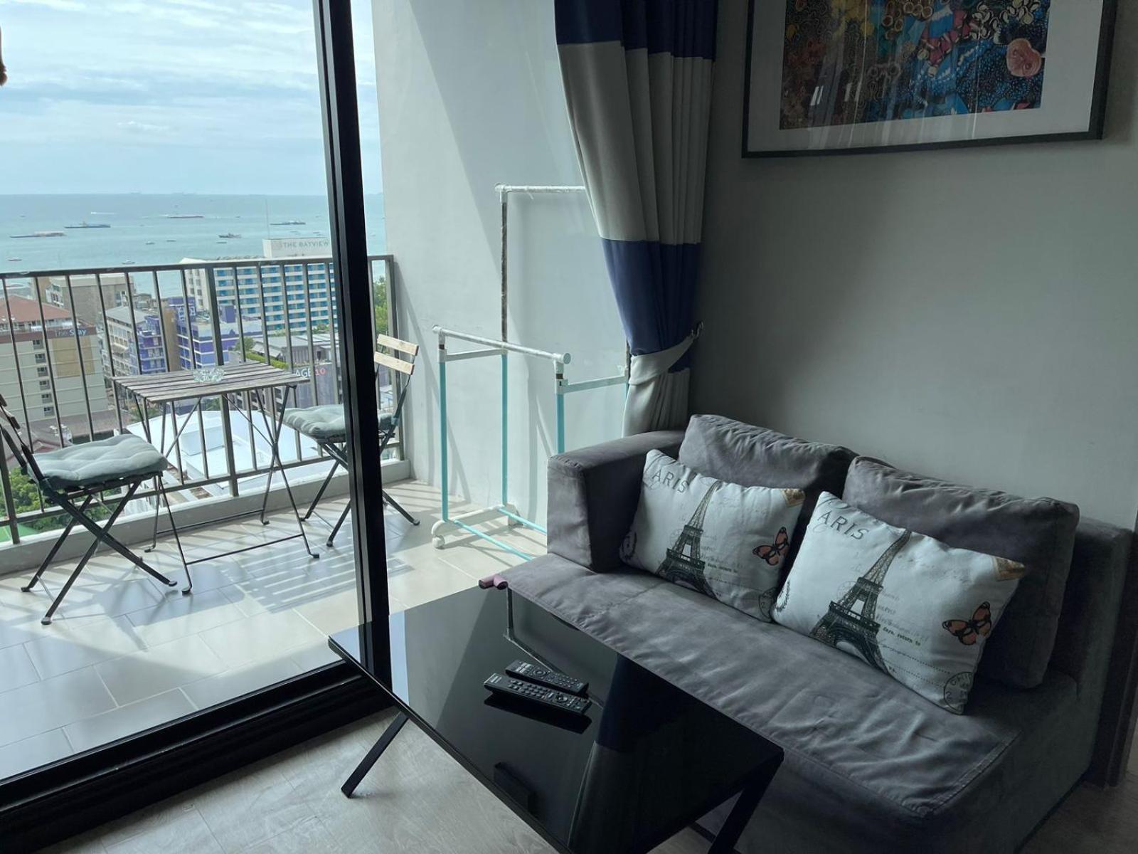 Apartamento The Base Deluxe Pattaya Exterior foto