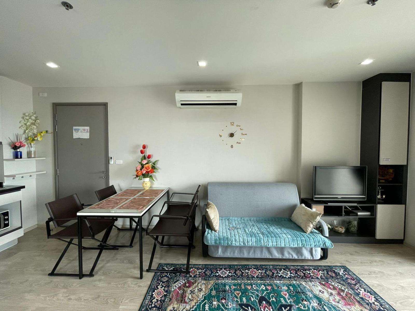 Apartamento The Base Deluxe Pattaya Exterior foto