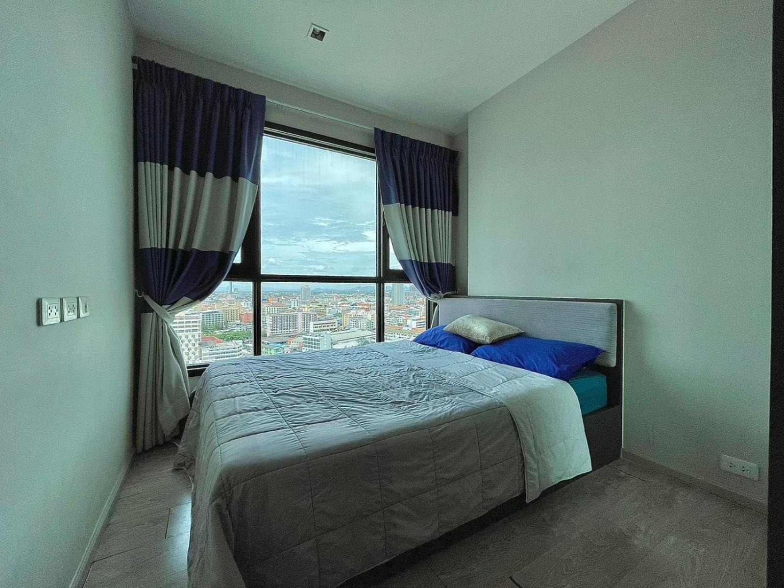 Apartamento The Base Deluxe Pattaya Exterior foto
