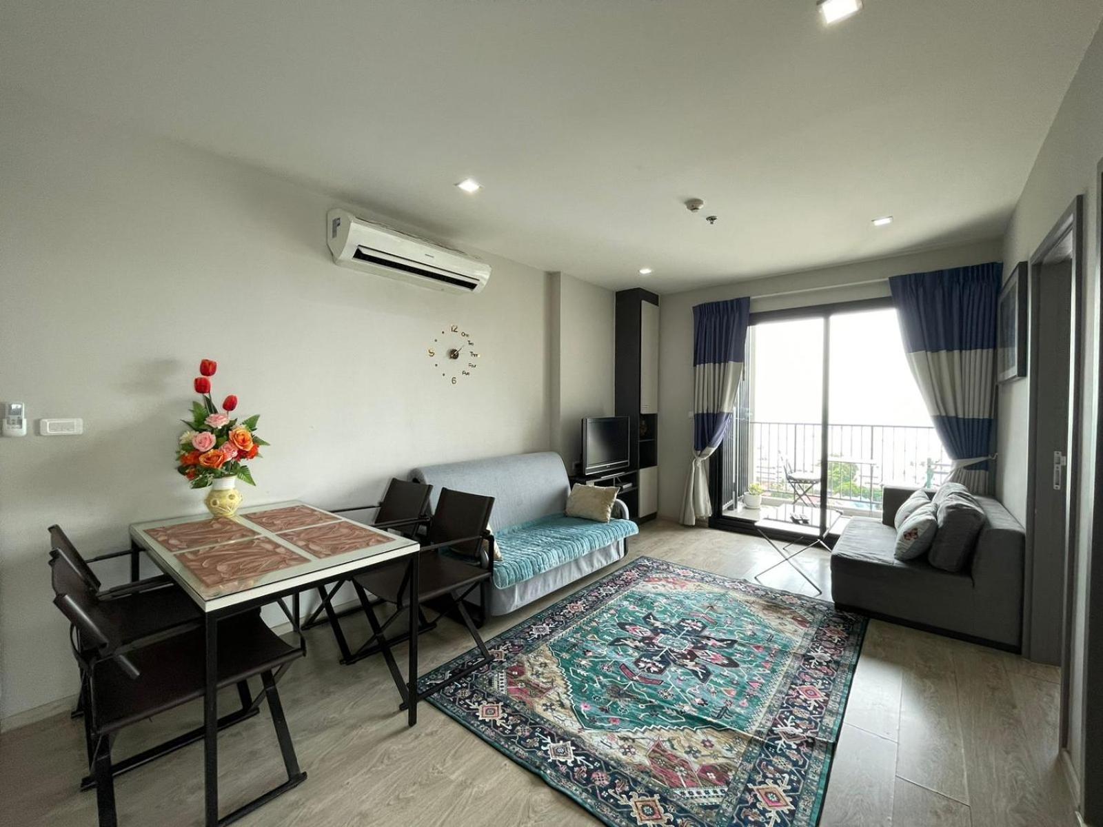 Apartamento The Base Deluxe Pattaya Exterior foto