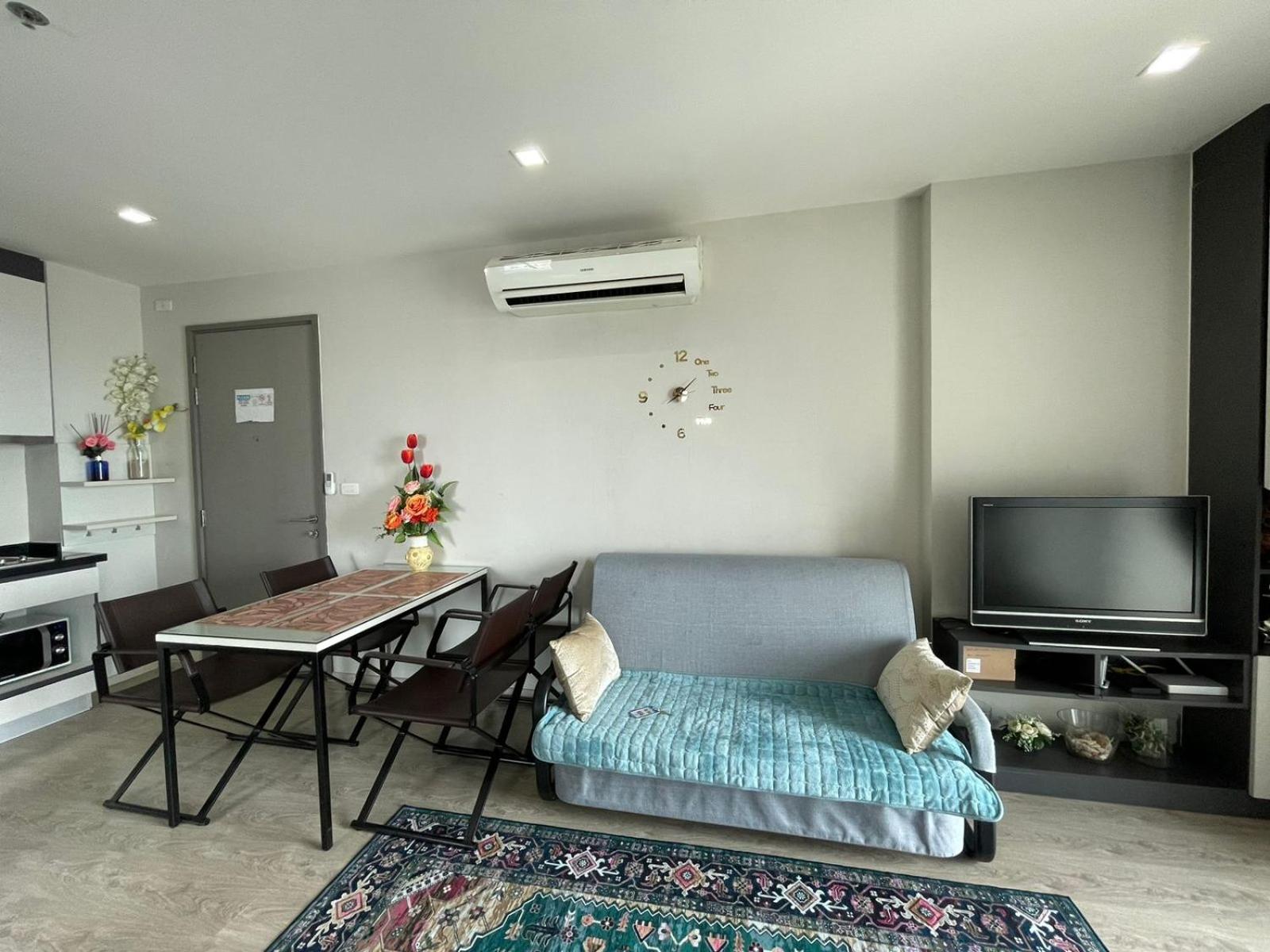 Apartamento The Base Deluxe Pattaya Exterior foto