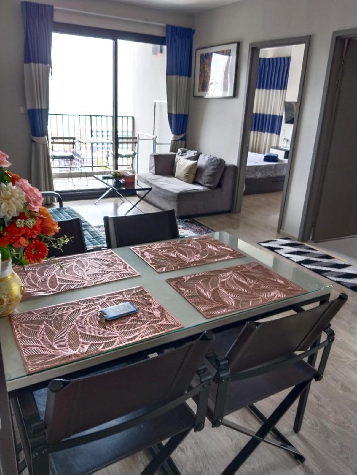 Apartamento The Base Deluxe Pattaya Exterior foto