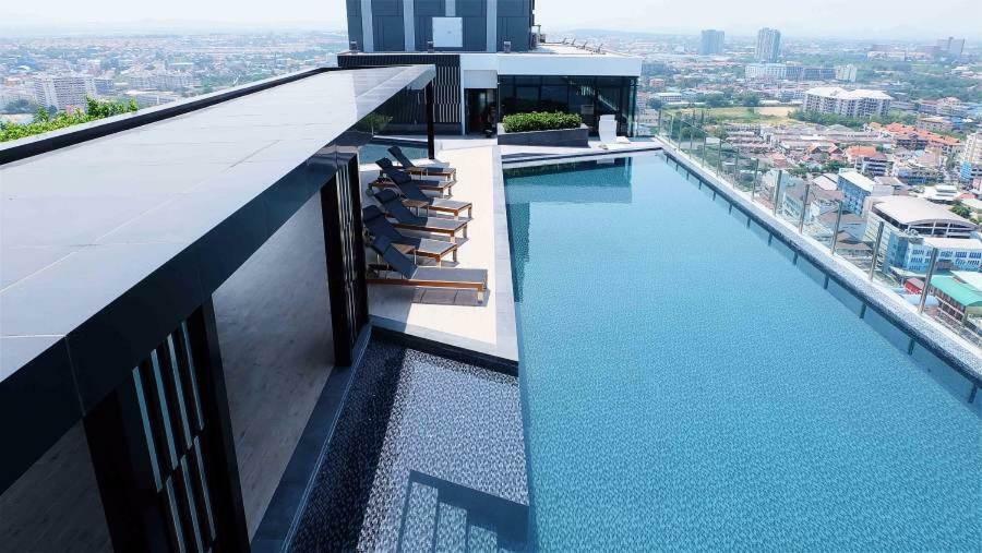 Apartamento The Base Deluxe Pattaya Exterior foto